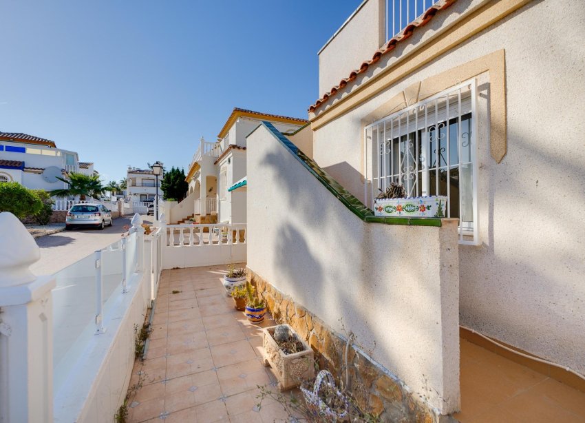 Resale - Terraced house / Townhouse - Orihuela Costa - Los Dolses