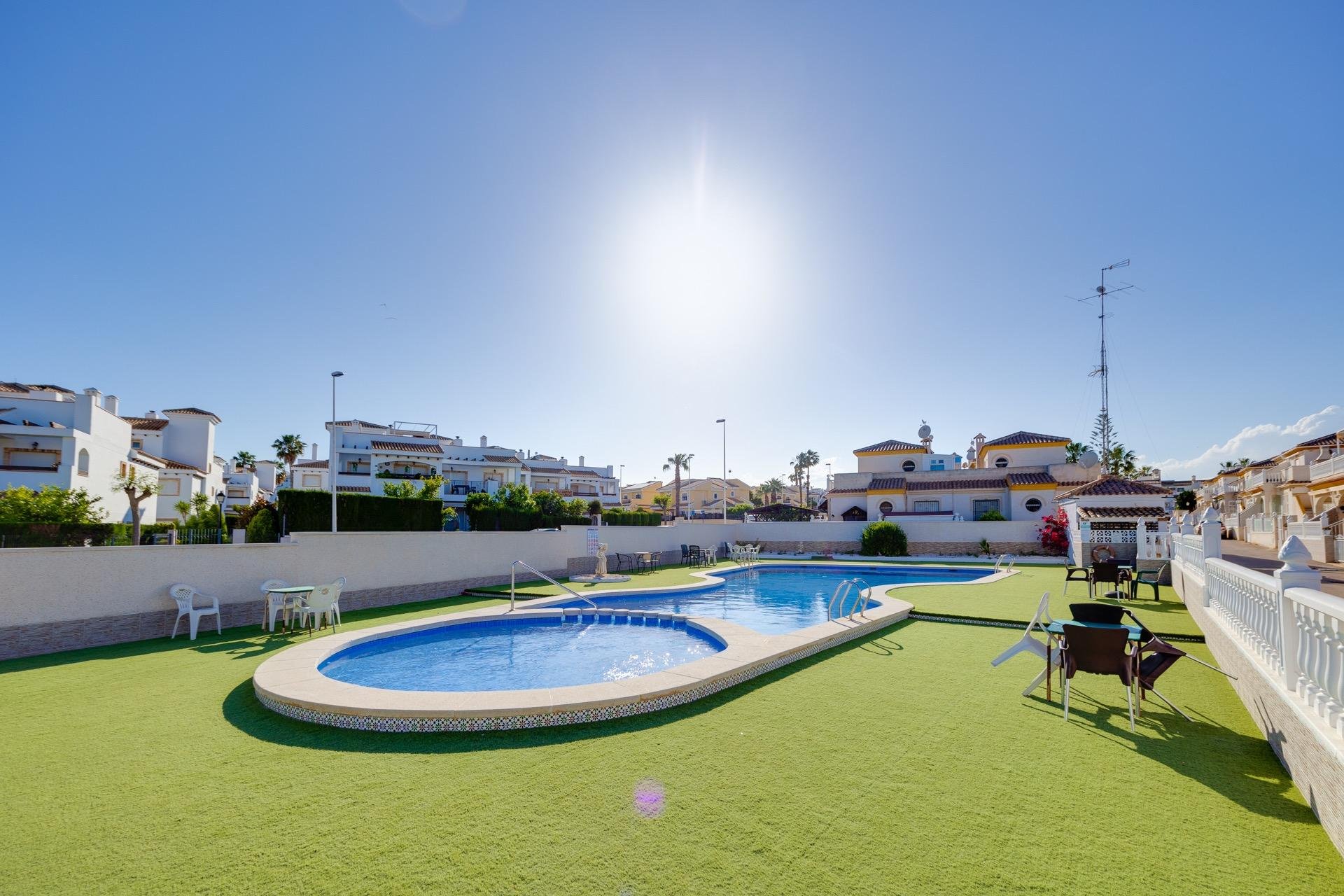 Resale - Terraced house / Townhouse - Orihuela Costa - Los Dolses