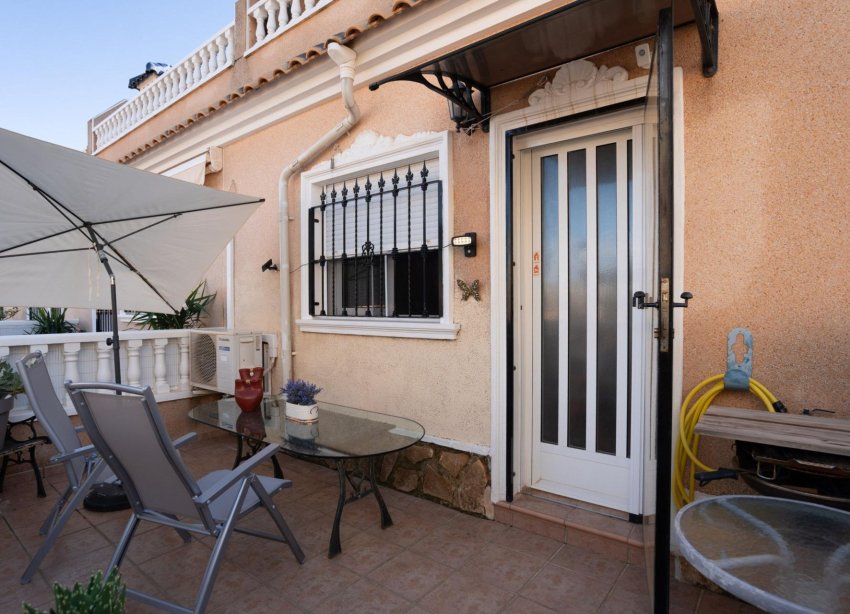 Resale - Terraced house / Townhouse - Orihuela Costa - Los Dolses