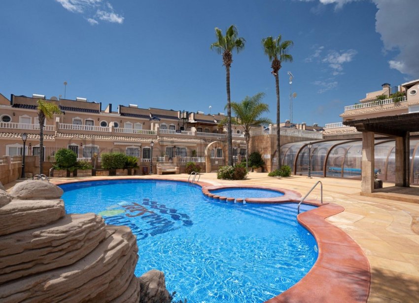 Resale - Terraced house / Townhouse - Orihuela Costa - Los Dolses
