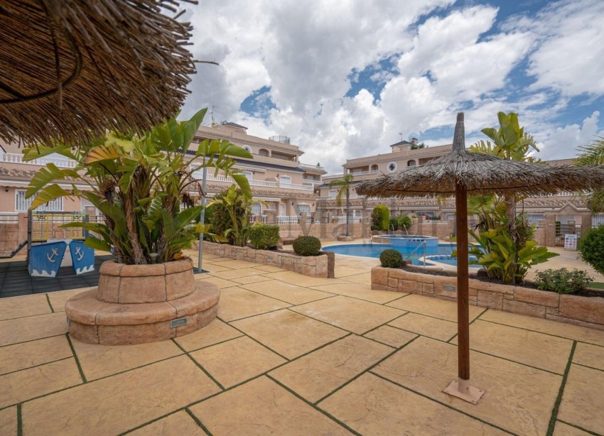 Resale - Terraced house / Townhouse - Orihuela Costa - Los Dolses