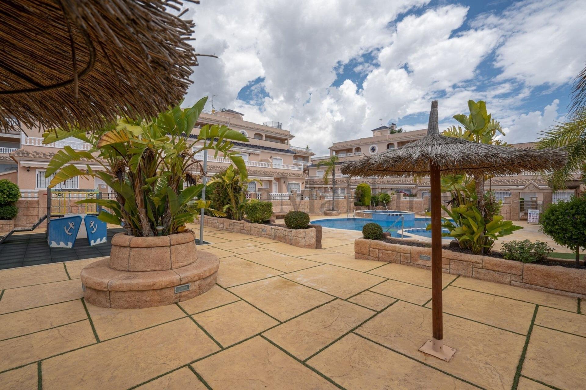 Resale - Terraced house / Townhouse - Orihuela Costa - Los Dolses