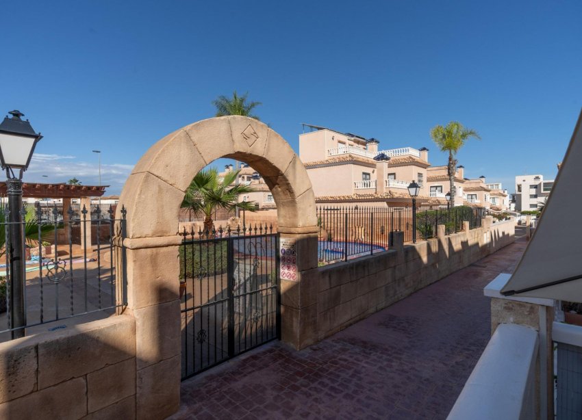 Resale - Terraced house / Townhouse - Orihuela Costa - Los Dolses