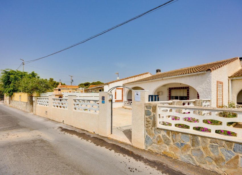 Resale - Terraced house / Townhouse - Orihuela Costa - Montezenia