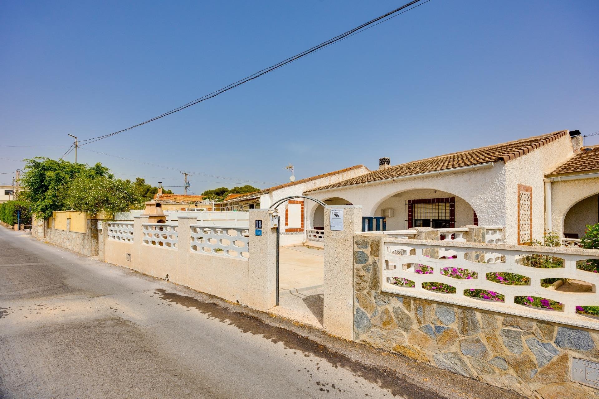 Resale - Terraced house / Townhouse - Orihuela Costa - Montezenia