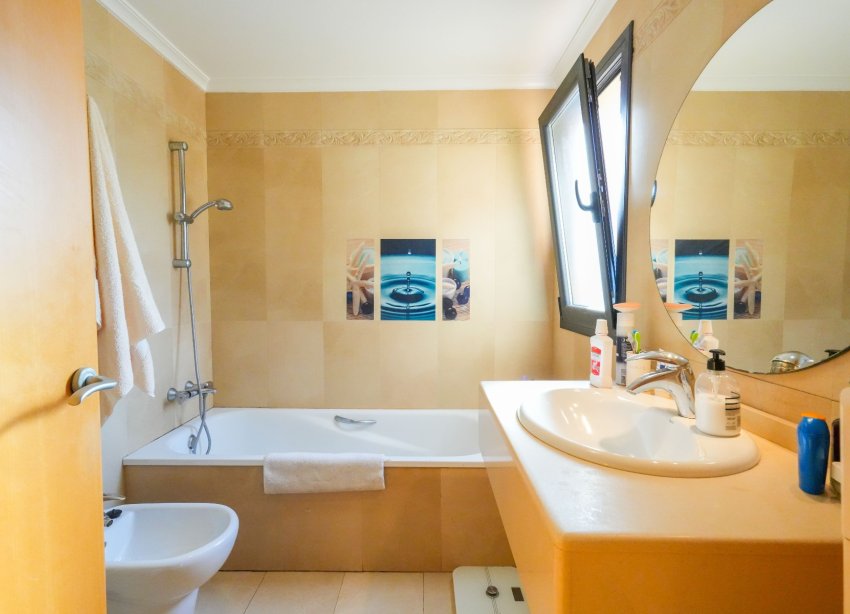 Resale - Terraced house / Townhouse - Orihuela Costa - Villamartín