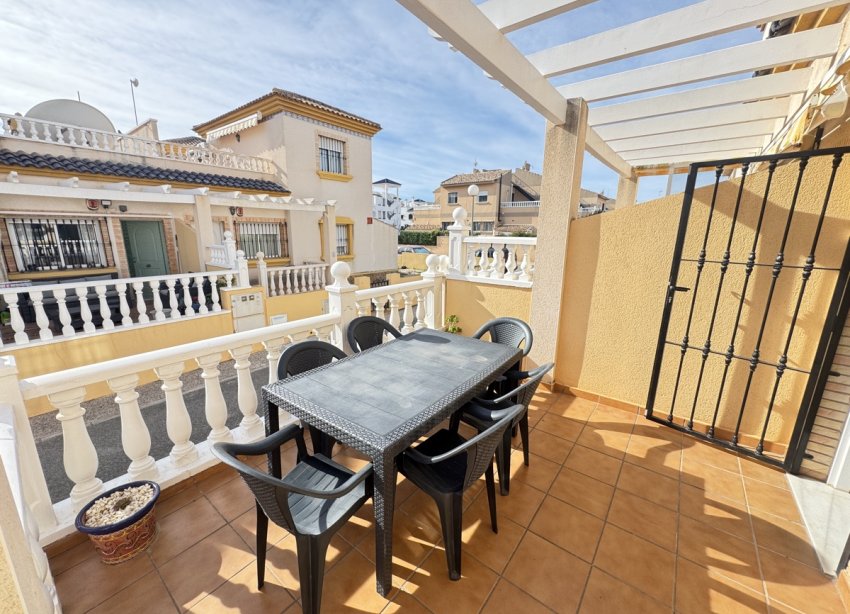 Resale - Terraced house / Townhouse - Orihuela Costa - Villamartin