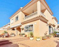 Resale - Terraced house / Townhouse - Orihuela Costa - Villamartín