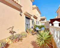 Resale - Terraced house / Townhouse - Orihuela Costa - Villamartín