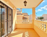 Resale - Terraced house / Townhouse - Orihuela Costa - Villamartín