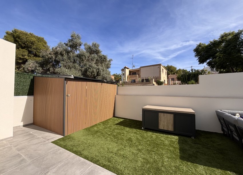 Resale - Terraced house / Townhouse - Orihuela Costa - Villamartin
