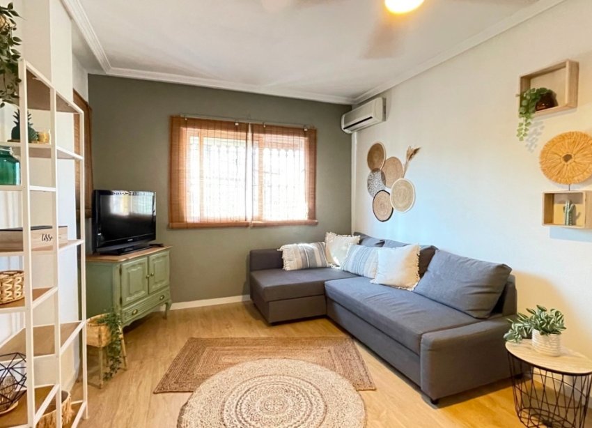 Resale - Terraced house / Townhouse - Orihuela Costa - Villamartín