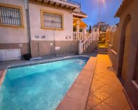 Resale - Terraced house / Townhouse - Orihuela Costa - Villamartín