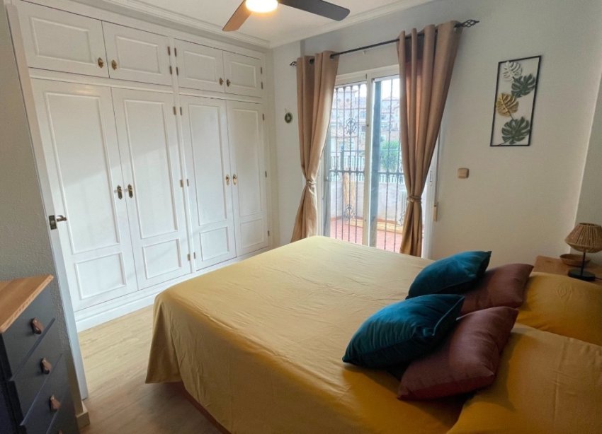 Resale - Terraced house / Townhouse - Orihuela Costa - Villamartín