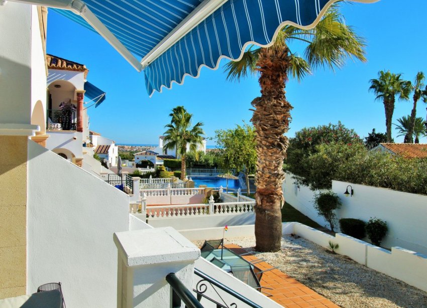 Resale - Terraced house / Townhouse - Orihuela Costa - Villamartín