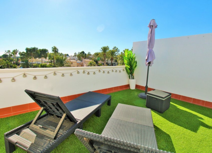 Resale - Terraced house / Townhouse - Orihuela Costa - Villamartín