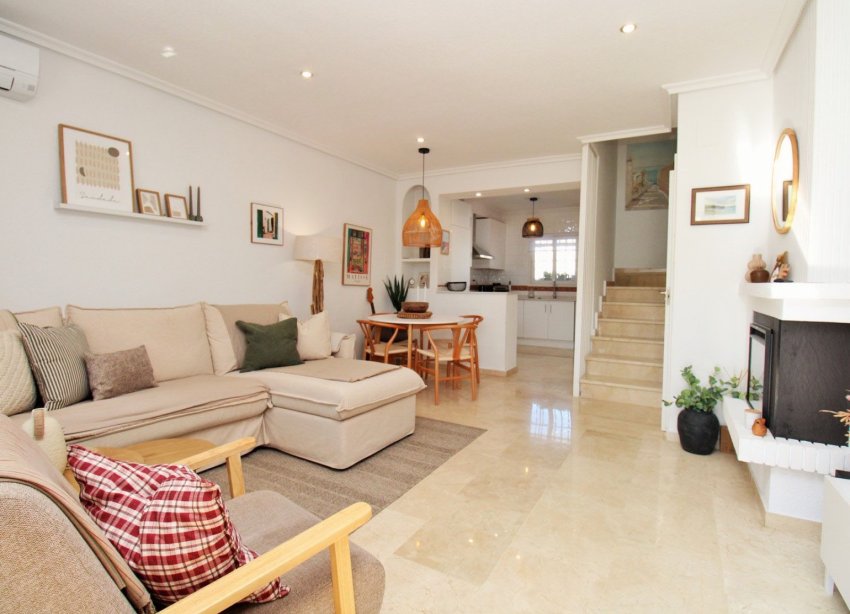 Resale - Terraced house / Townhouse - Orihuela Costa - Villamartín