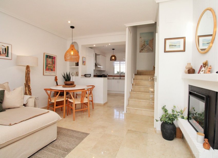 Resale - Terraced house / Townhouse - Orihuela Costa - Villamartín