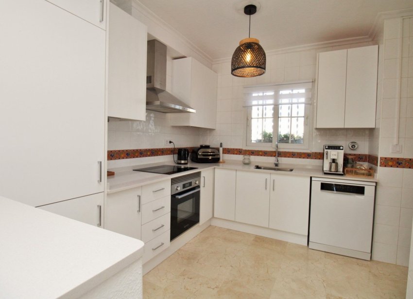 Resale - Terraced house / Townhouse - Orihuela Costa - Villamartín