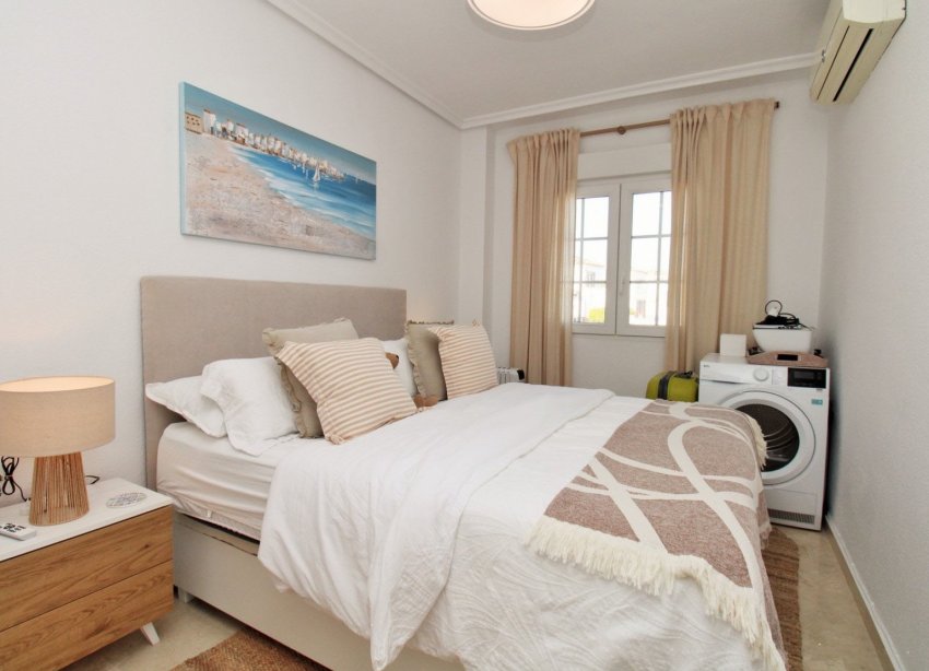 Resale - Terraced house / Townhouse - Orihuela Costa - Villamartín