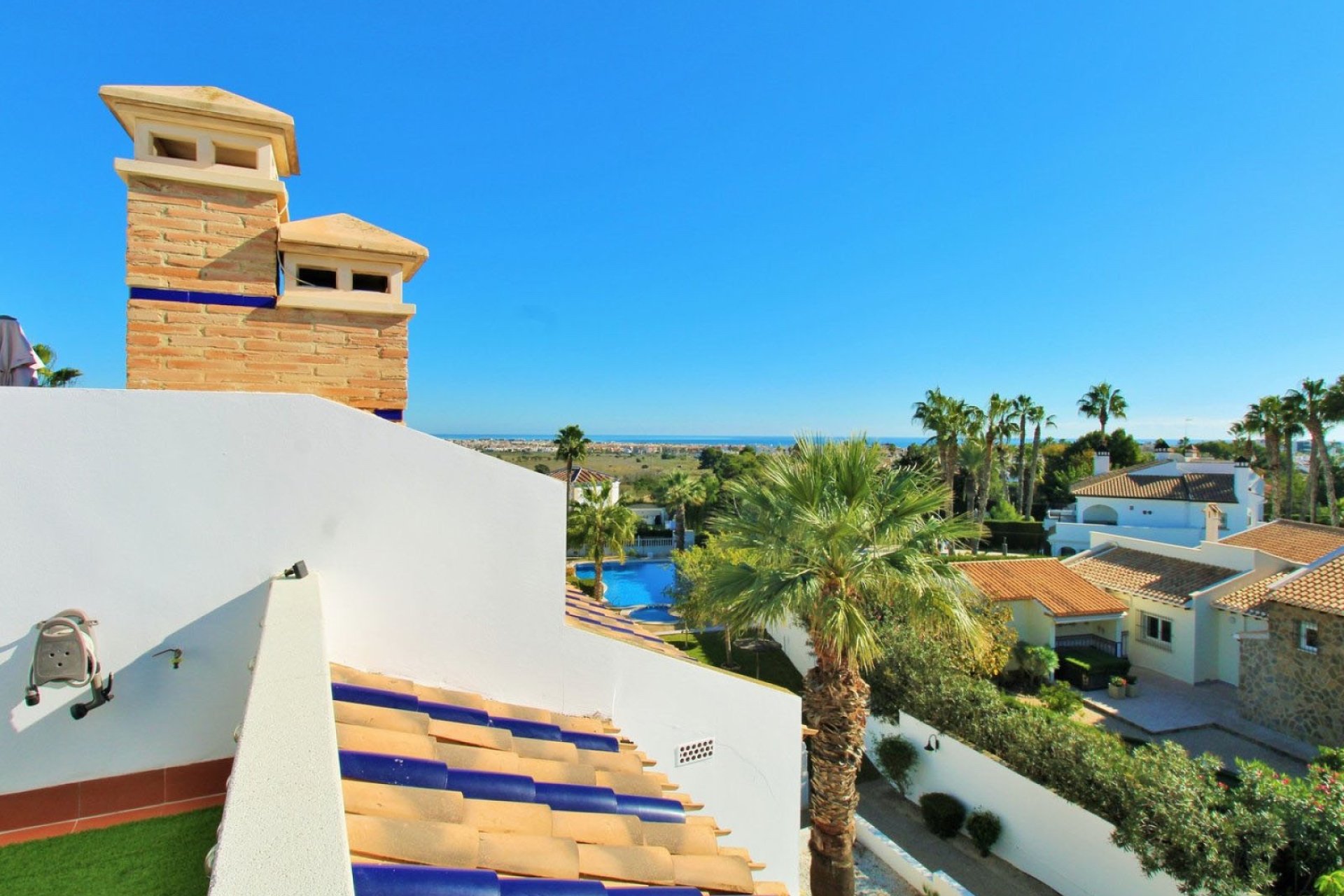 Resale - Terraced house / Townhouse - Orihuela Costa - Villamartín