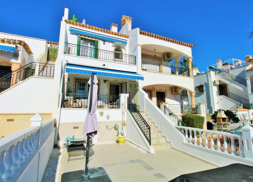 Resale - Terraced house / Townhouse - Orihuela Costa - Villamartín