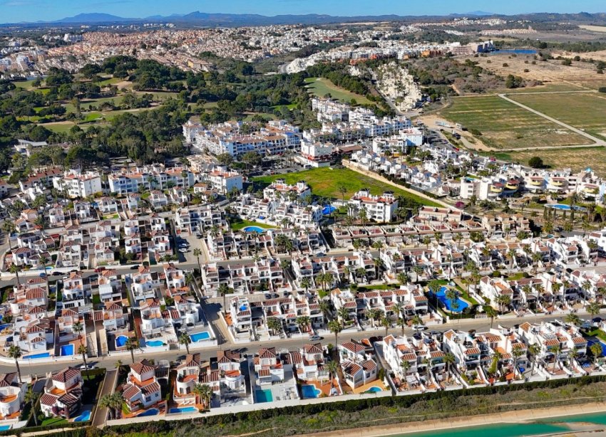 Resale - Terraced house / Townhouse - Orihuela Costa - Villamartín