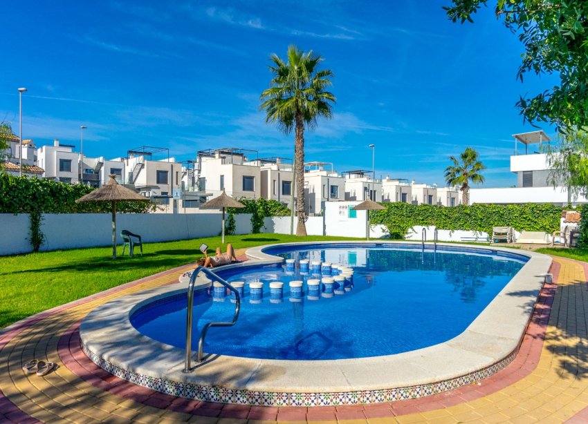 Resale - Terraced house / Townhouse - Orihuela Costa - Villamartín