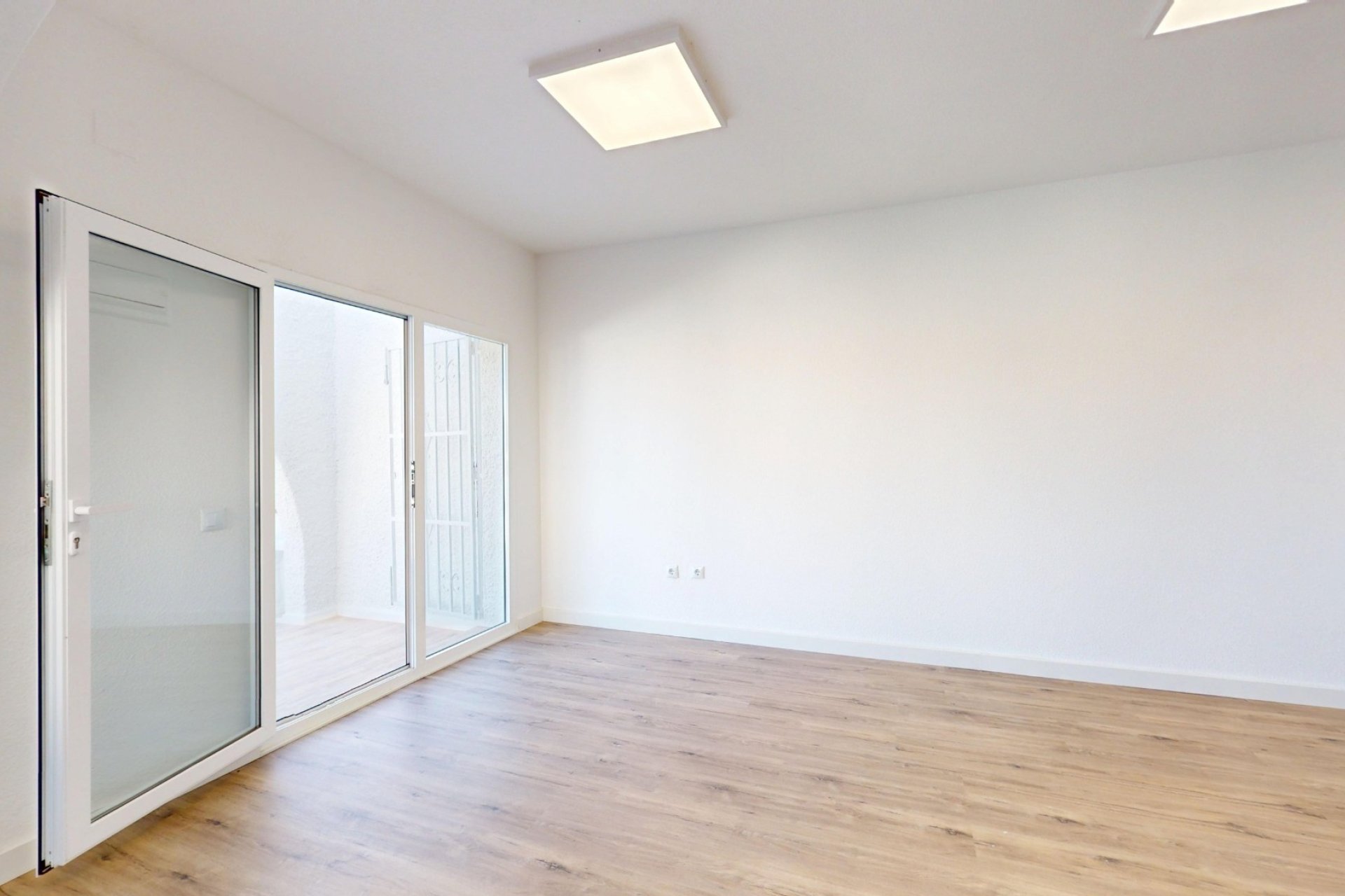 Resale - Terraced house / Townhouse - Orihuela Costa - Villamartin