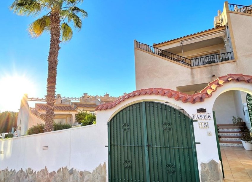 Resale - Terraced house / Townhouse - Orihuela Costa - Villamartín