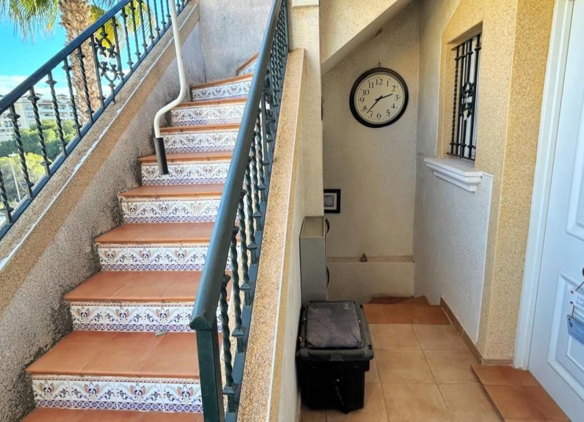 Resale - Terraced house / Townhouse - Orihuela Costa - Villamartín