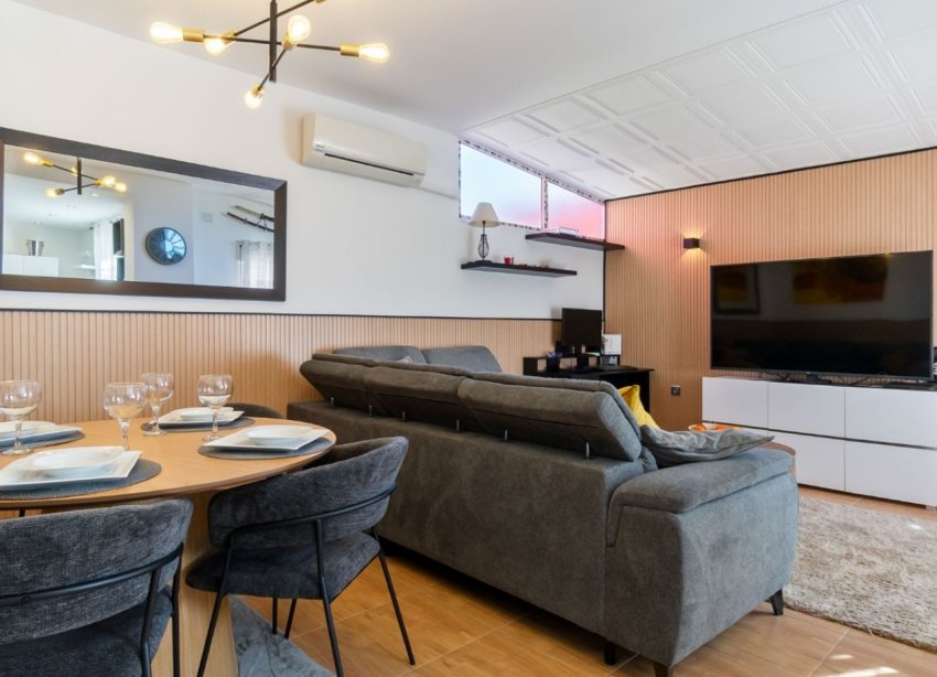 Resale - Terraced house / Townhouse - Orihuela Costa - Villamartín