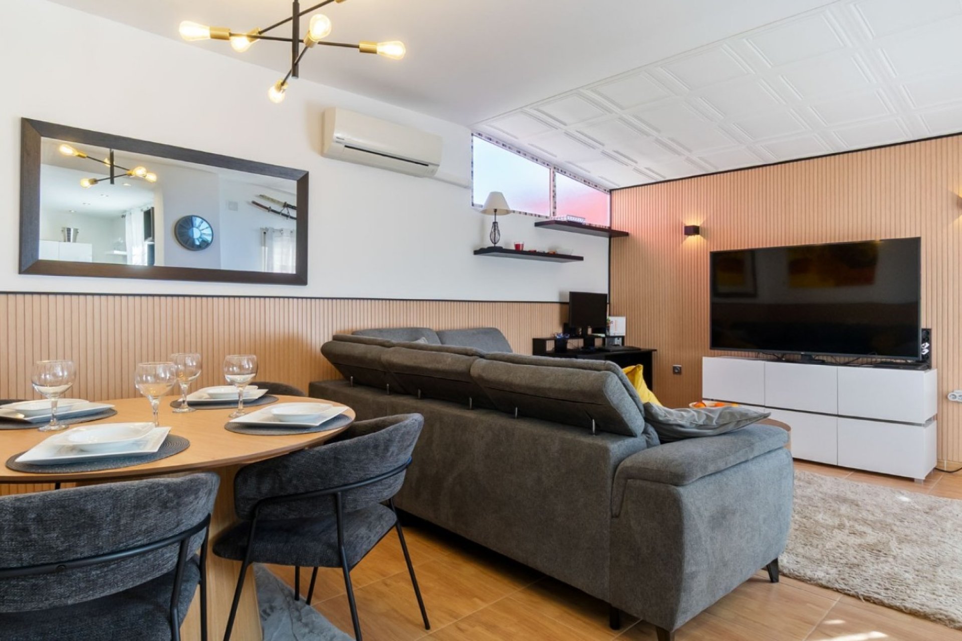 Resale - Terraced house / Townhouse - Orihuela Costa - Villamartín