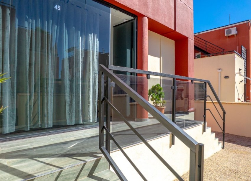 Resale - Terraced house / Townhouse - Orihuela Costa - Villamartín