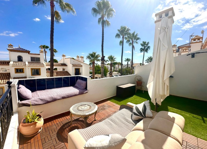 Resale - Terraced house / Townhouse - Orihuela Costa - Villamartín