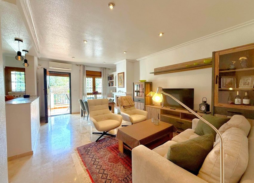 Resale - Terraced house / Townhouse - Orihuela Costa - Villamartín