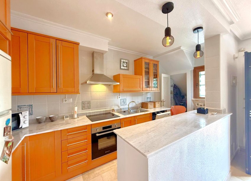 Resale - Terraced house / Townhouse - Orihuela Costa - Villamartín