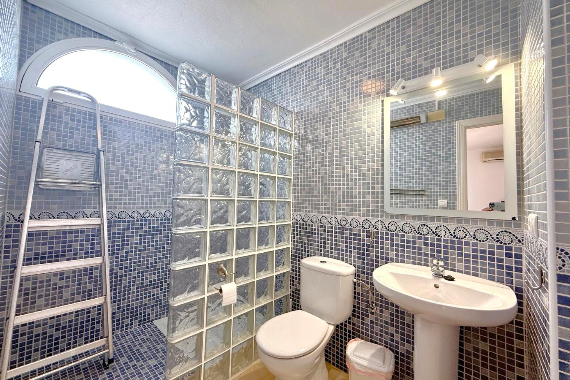 Resale - Terraced house / Townhouse - Orihuela Costa - Villamartín