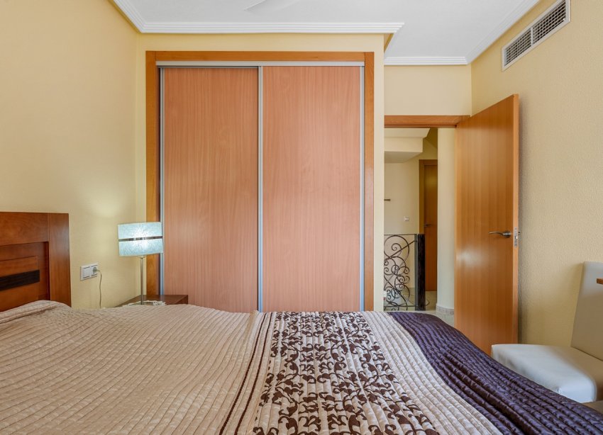 Resale - Terraced house / Townhouse - Orihuela Costa - Villamartín