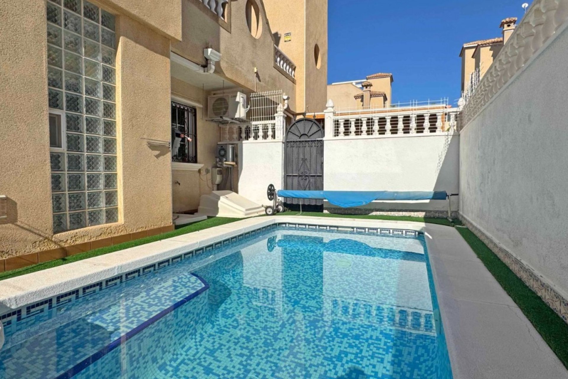 Resale - Terraced house / Townhouse - Orihuela Costa - Villamartín