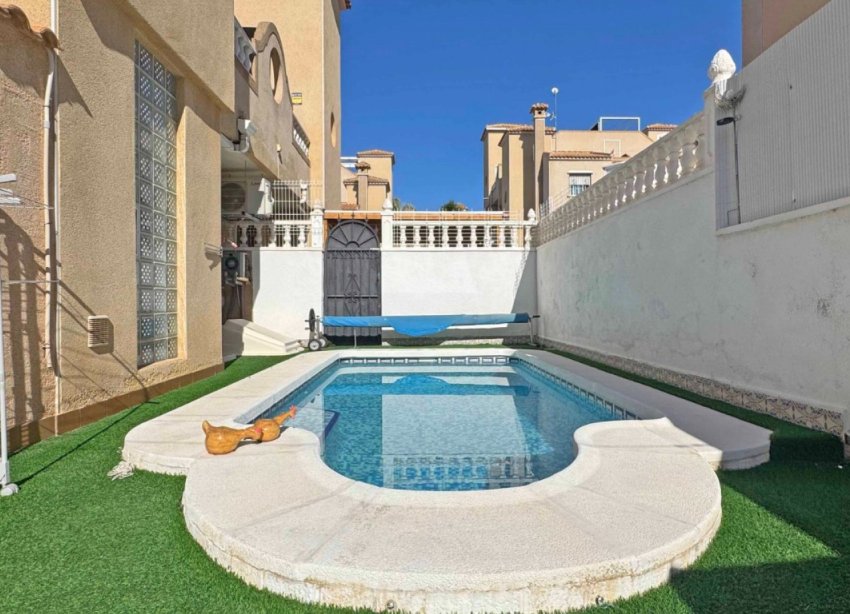 Resale - Terraced house / Townhouse - Orihuela Costa - Villamartín