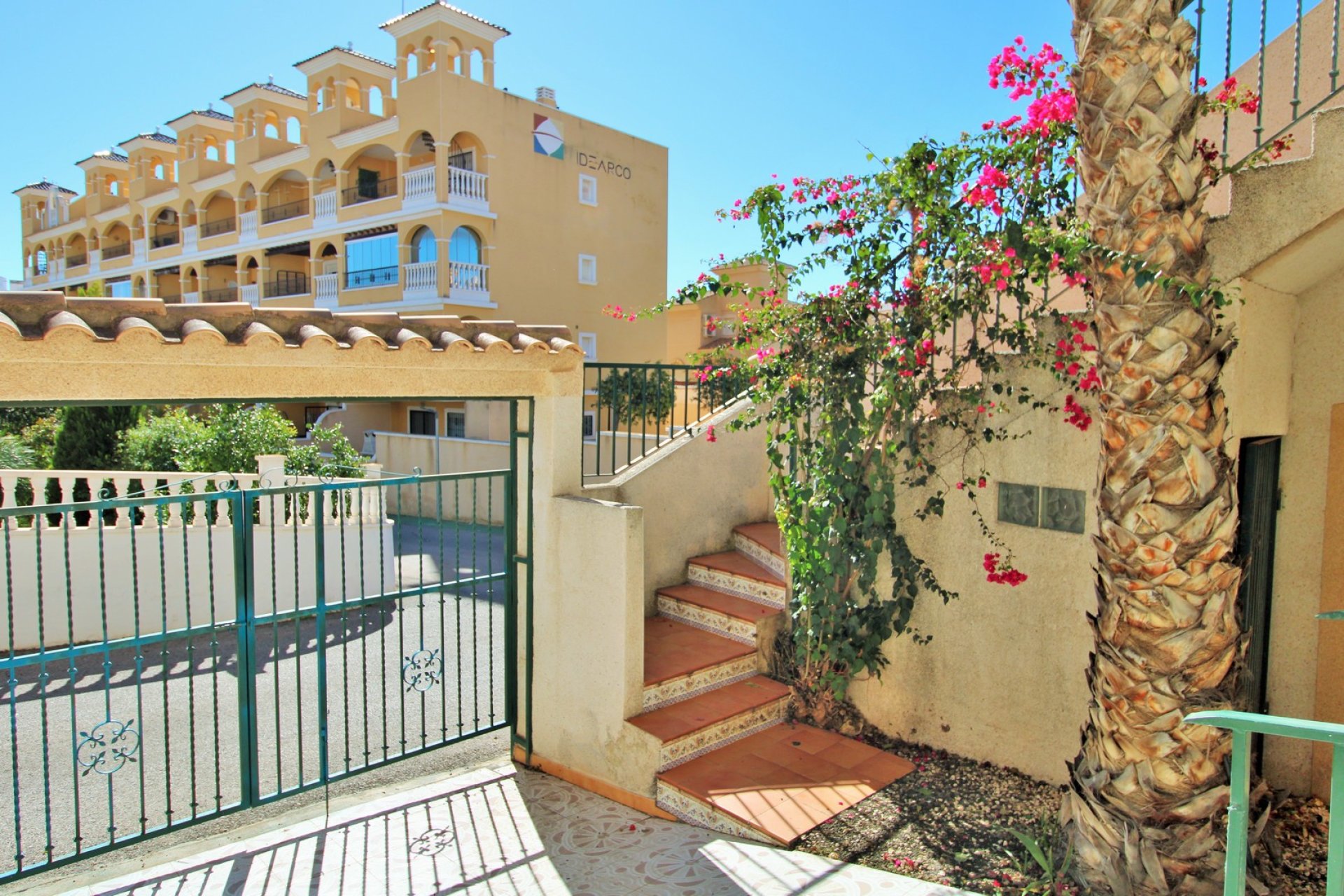 Resale - Terraced house / Townhouse - Orihuela Costa - Villamartín