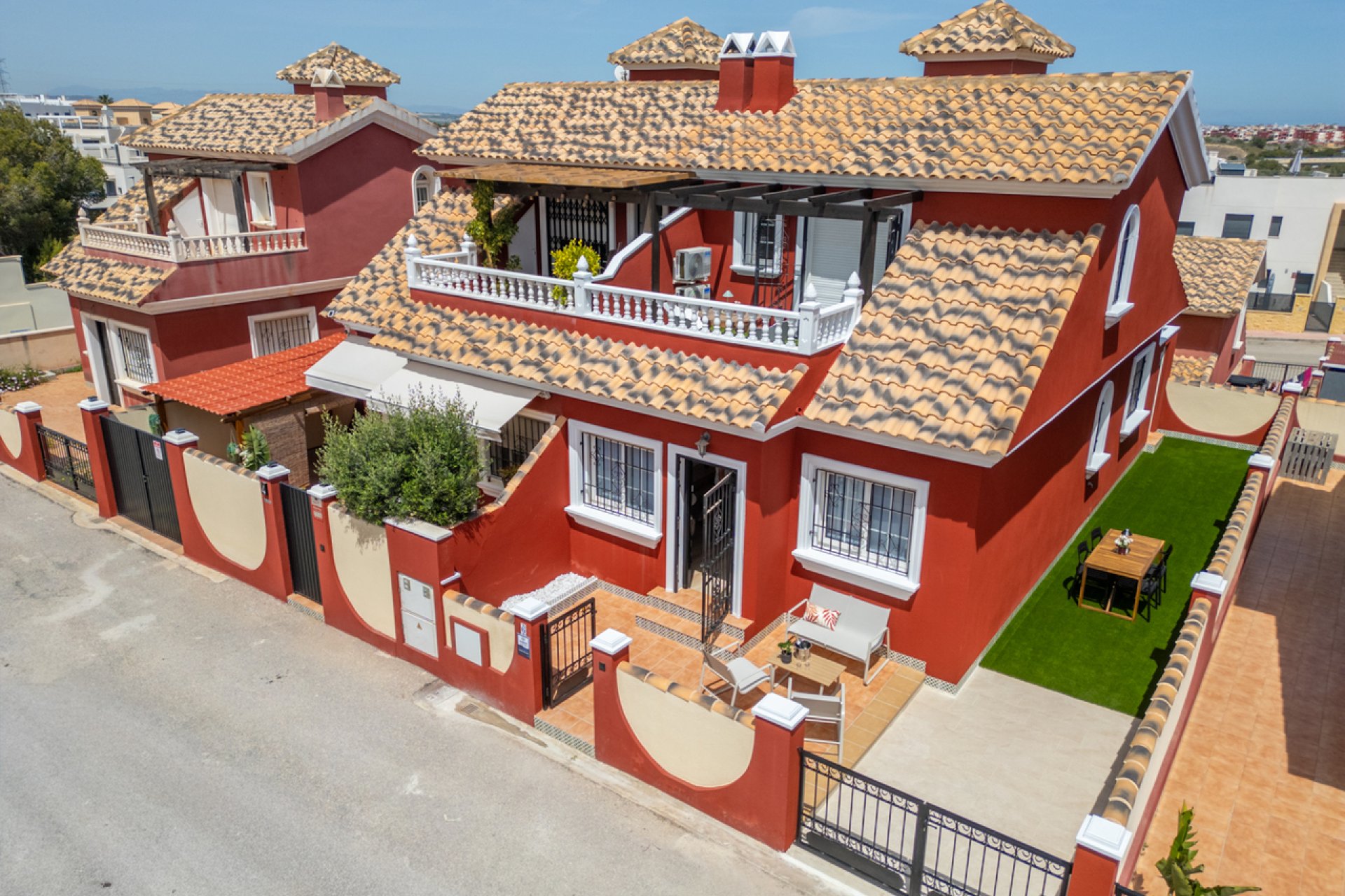 Resale - Terraced house / Townhouse - Orihuela Costa - Villamartin