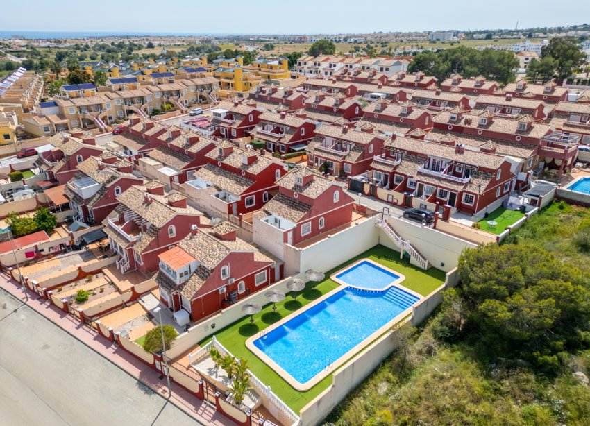 Resale - Terraced house / Townhouse - Orihuela Costa - Villamartin