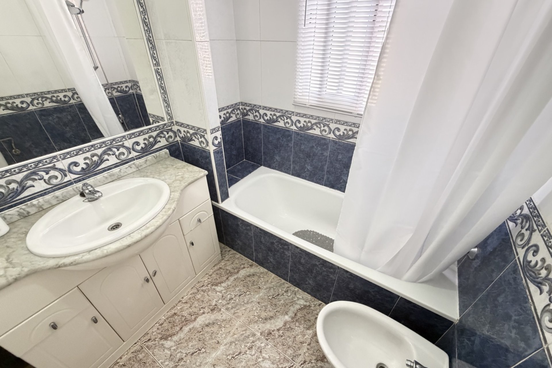 Resale - Terraced house / Townhouse - Orihuela Costa - Villamartin