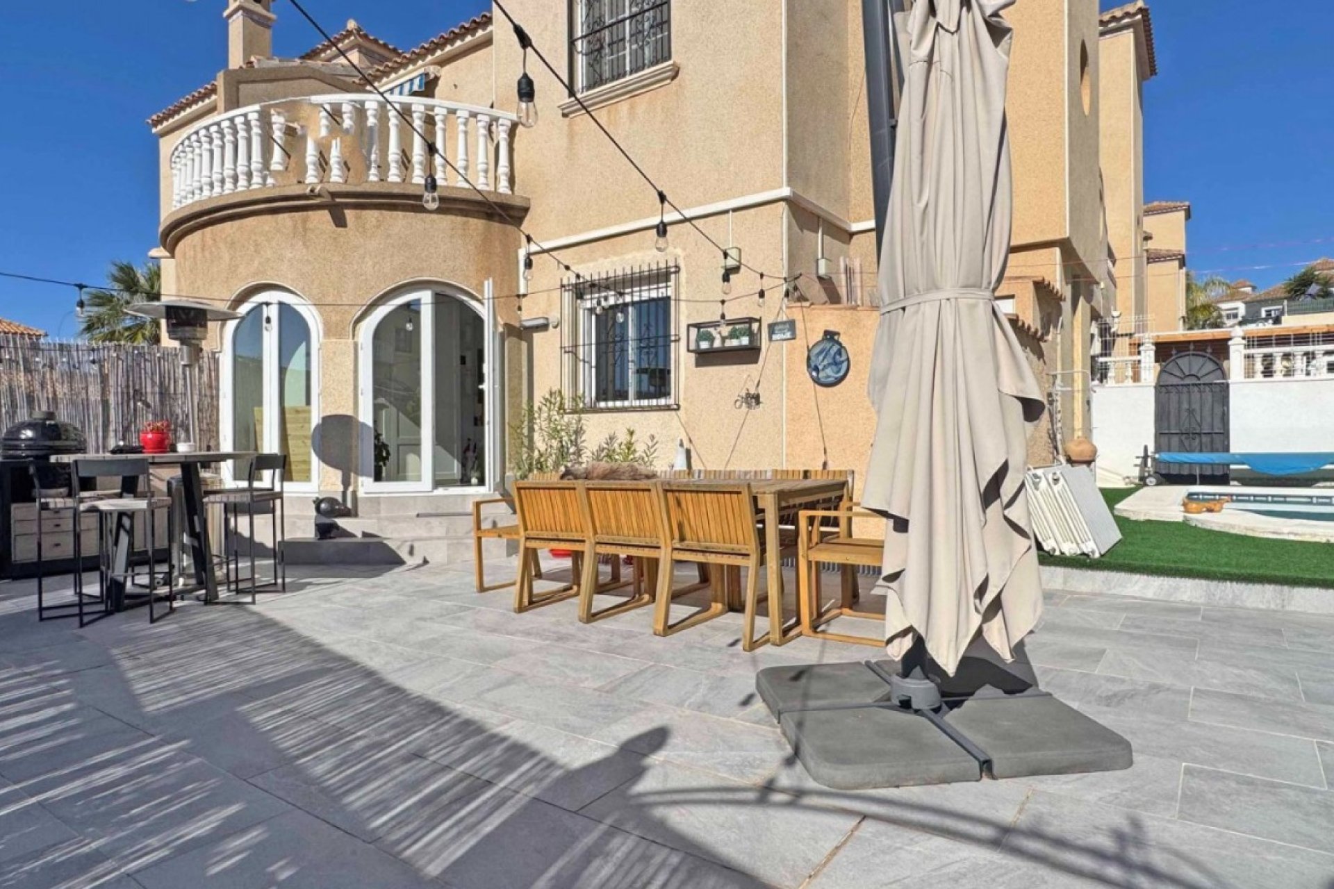 Resale - Terraced house / Townhouse - Orihuela Costa - Villamartín
