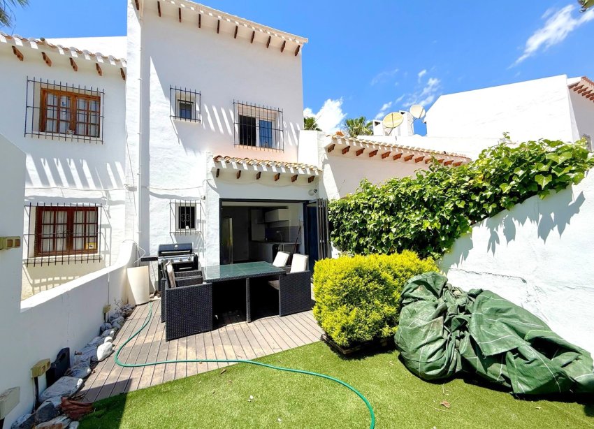 Resale - Terraced house / Townhouse - Orihuela Costa - Villamartín