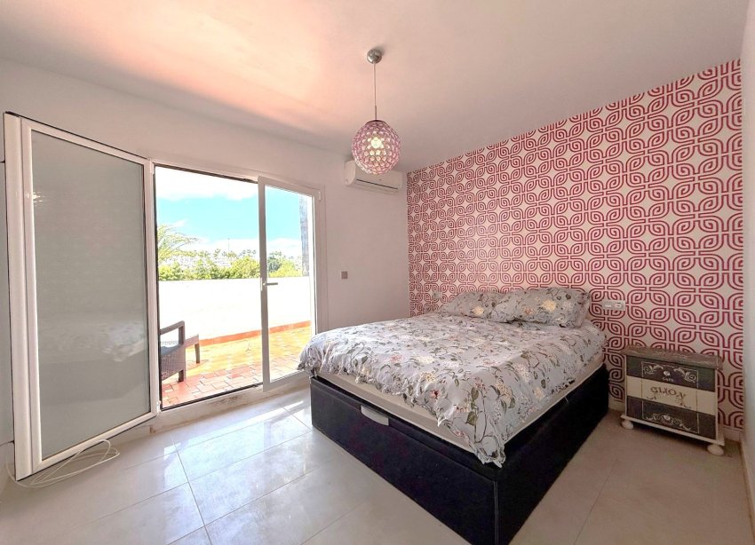 Resale - Terraced house / Townhouse - Orihuela Costa - Villamartín