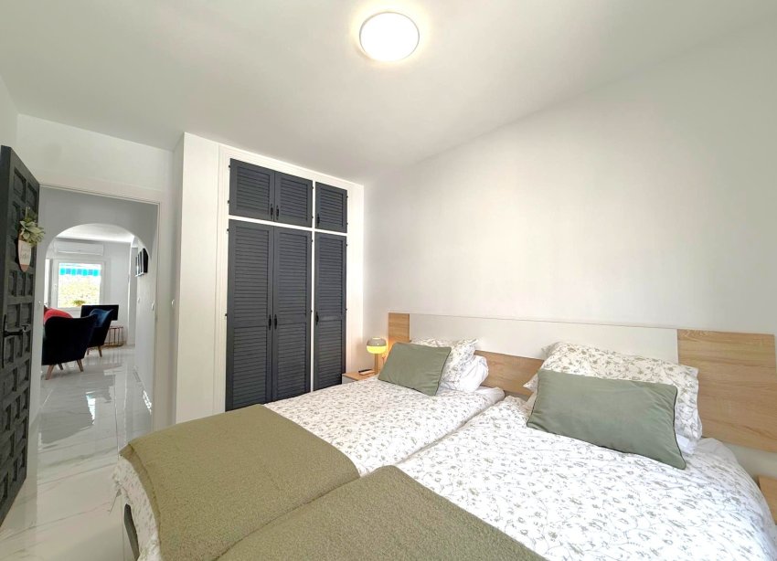 Resale - Terraced house / Townhouse - Orihuela Costa - Villamartín
