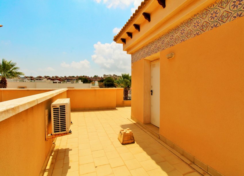 Resale - Terraced house / Townhouse - Orihuela Costa - Villamartín